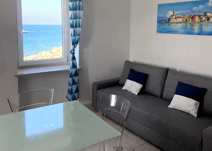 Piran, Charming Facing Sea !